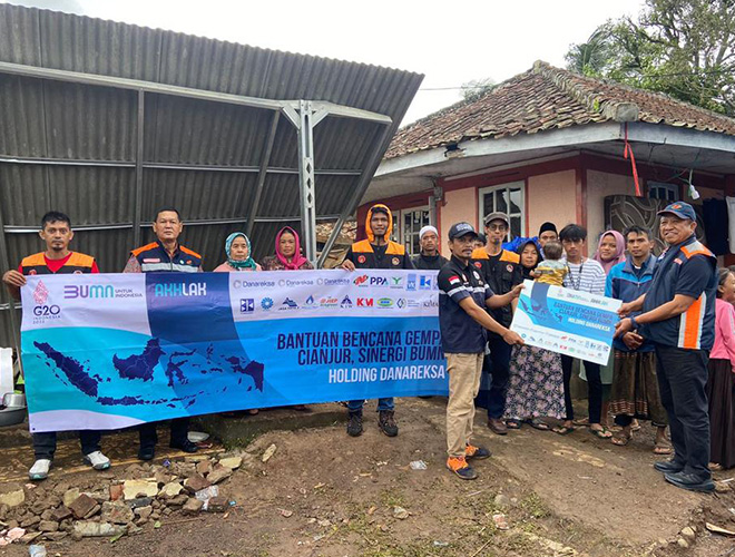 Gotong Royong Bantu Korban Gempa Cianjur, Dirut Nindya Karya Turun Langsung Ke Lokasi Gempa